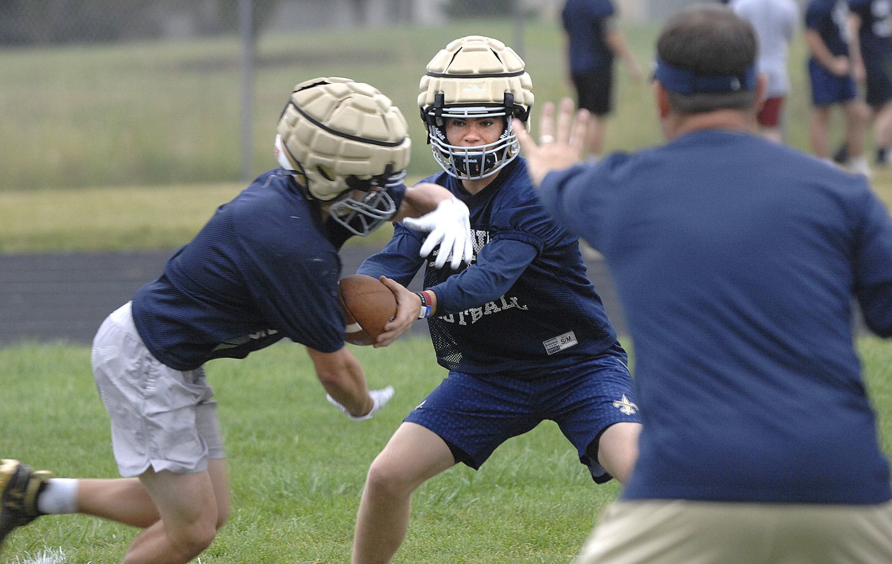 081319-blm-spt-5cchsfootball